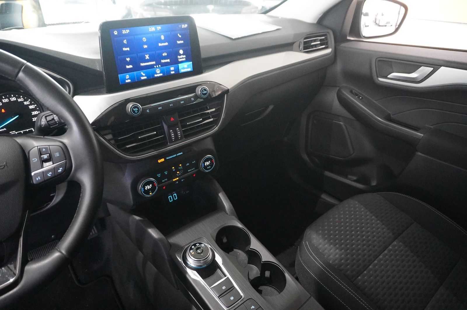 Fahrzeugabbildung Ford Kuga 2.5 HYBRID COOL & CON. NAVI/LED/SPORT/DAB+