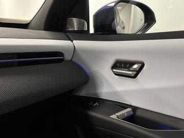 2025 BMW IX3 缩略图 40