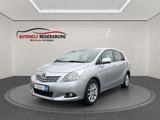 Toyota Verso Travel 1.8 NAVI RFK KLIMA 1H ALU BC TEMPO - silberne Toyota Verso