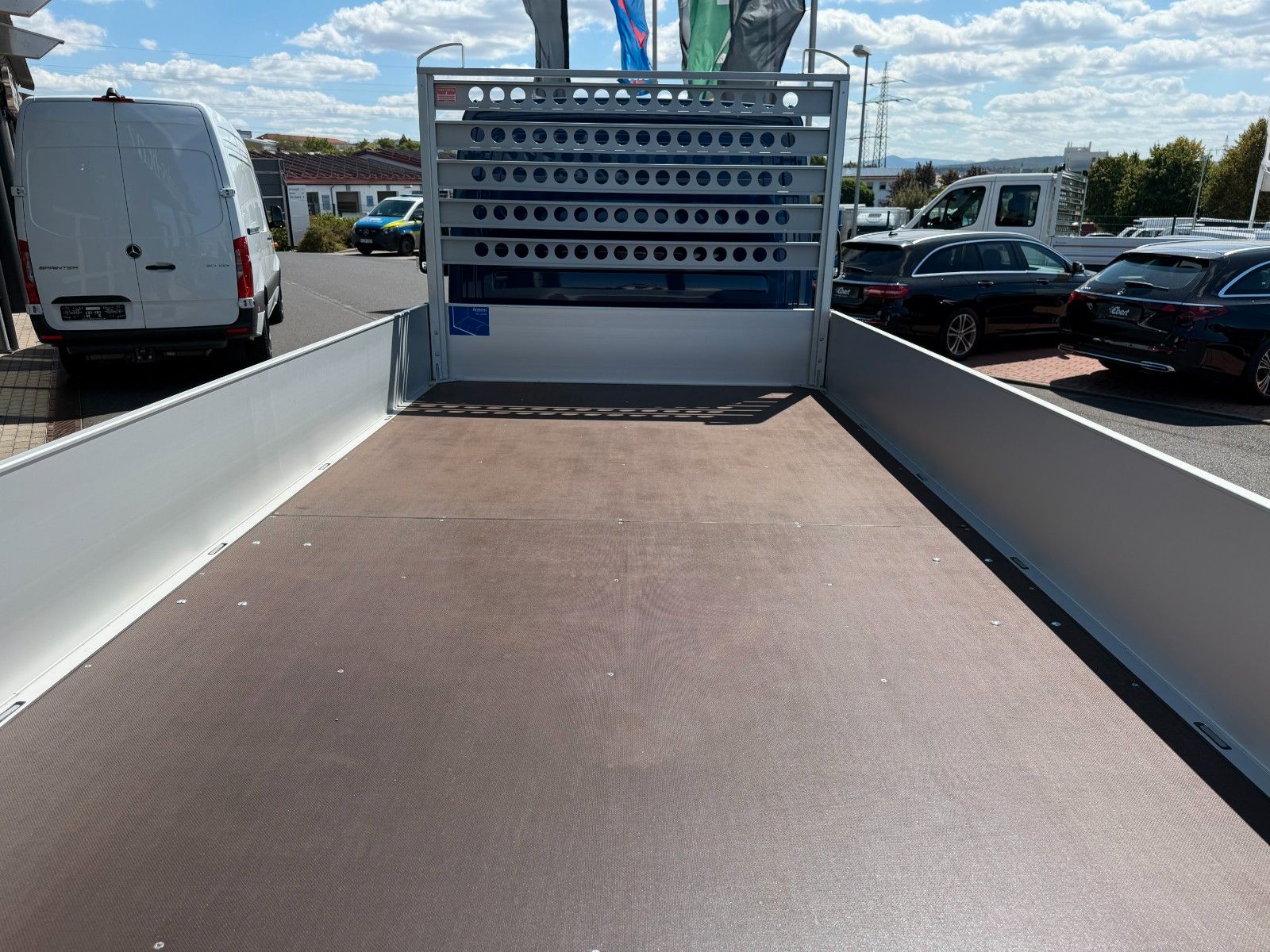 Fahrzeugabbildung Mercedes-Benz Sprinter 317 CDI 4325 Pritsche Klima Navi