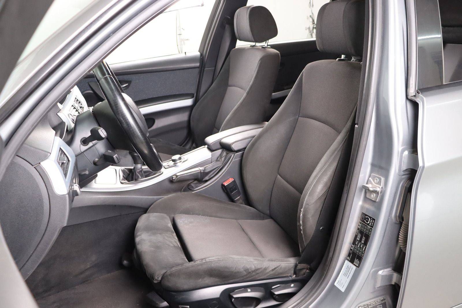 Fahrzeugabbildung BMW 320 d xDrive M-Paket * Xenon * Navi * Alcantara
