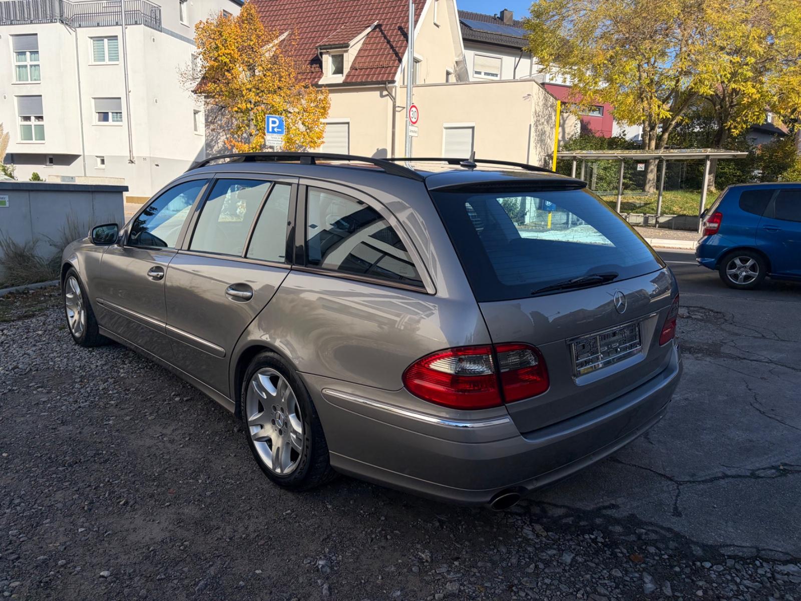 Mercedes-Benz E200 2008 — photo 8