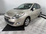 Renault Scenic Grande III Luxe 2.0°Navi°Klima°AHK°7Sitze - Renault Scenic: Luxe