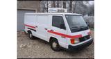 Mercedes-Benz MB 100 Lang Version. AC und cooler - Mercedes-Benz MB 100: Kleinbus