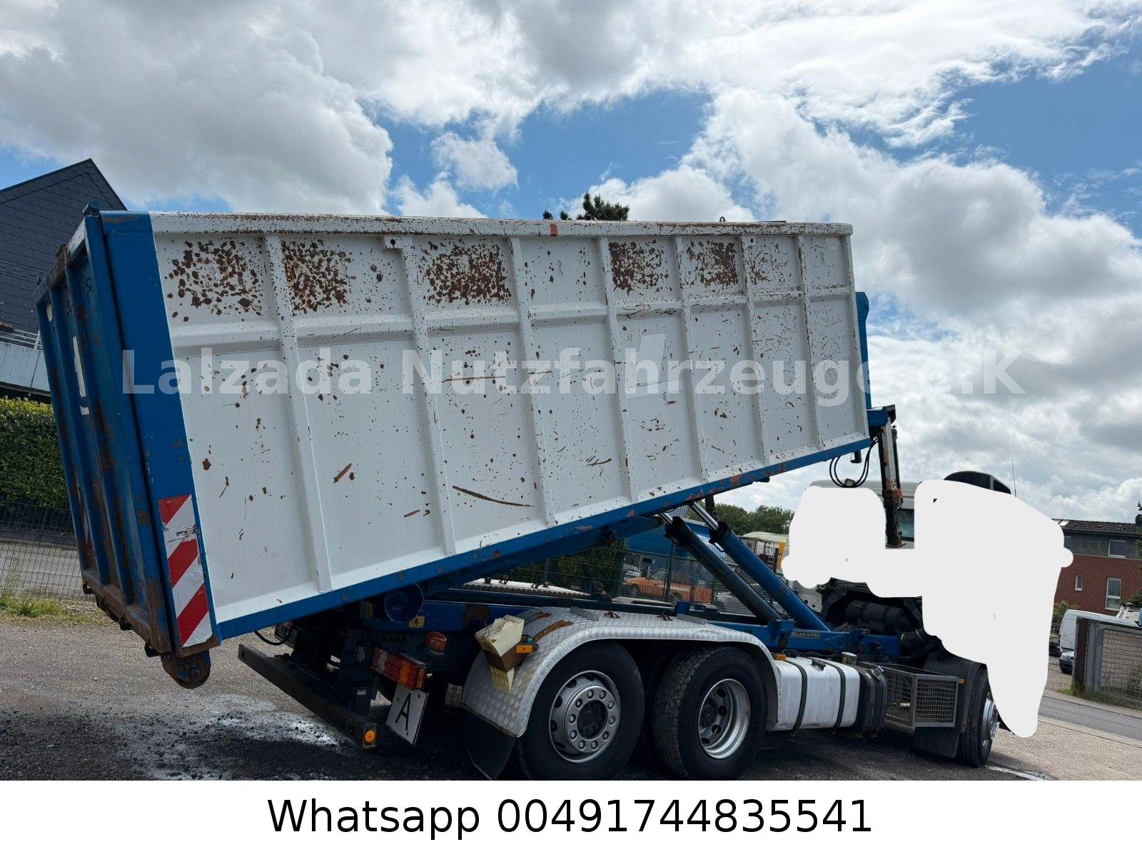 Mercedes-Benz Kipperaufbau mit Kran