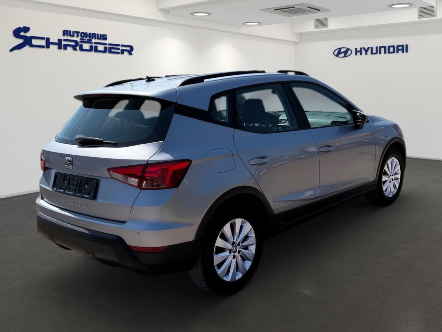 Fahrzeugabbildung SEAT Arona 1.0 TSI Style Sitzheizung Allwetterreifen