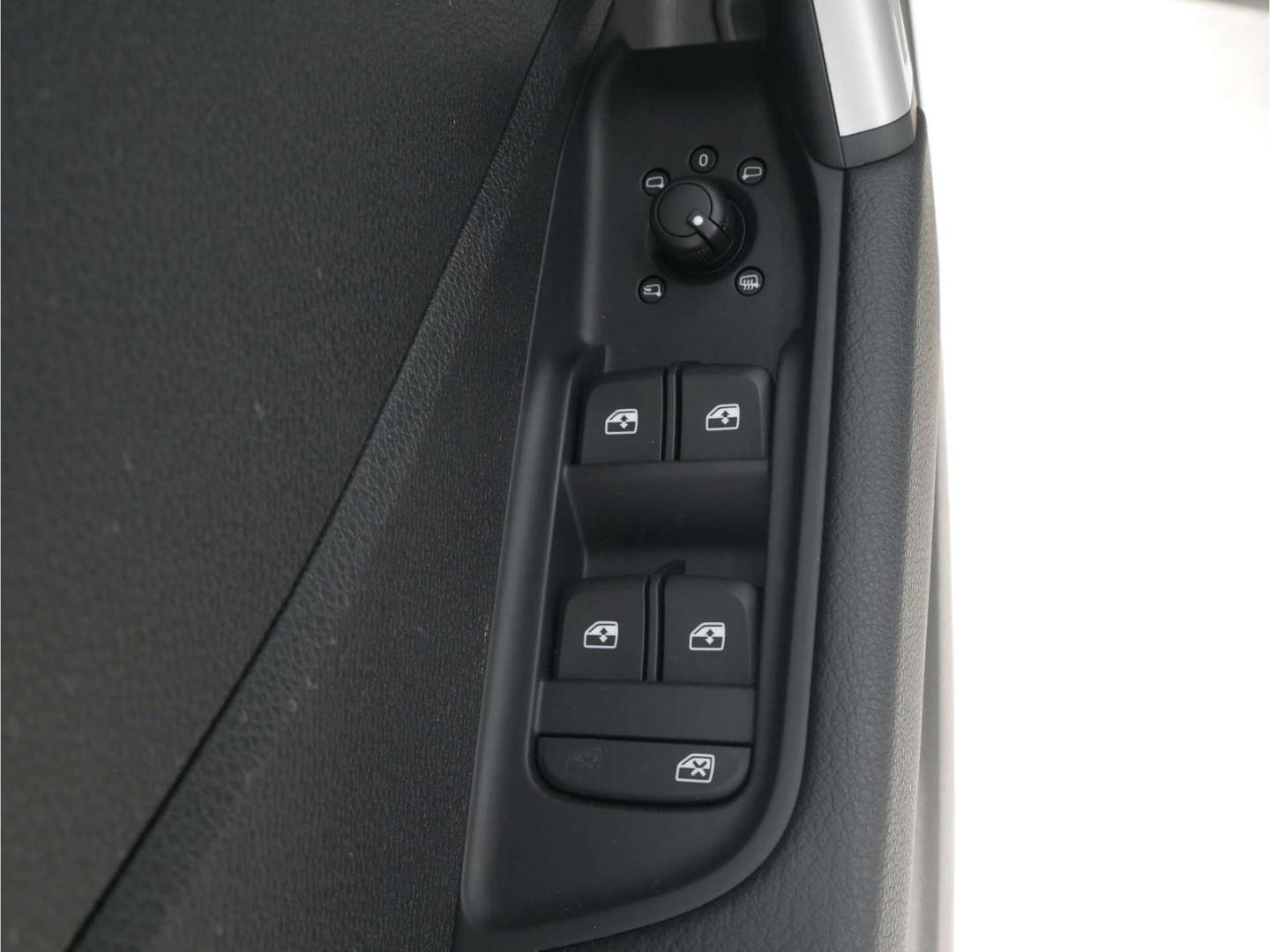 Audi Q2 30 TDI Advanced, миниатюра 17