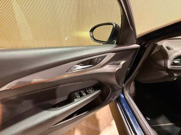 Opel Insignia - 8