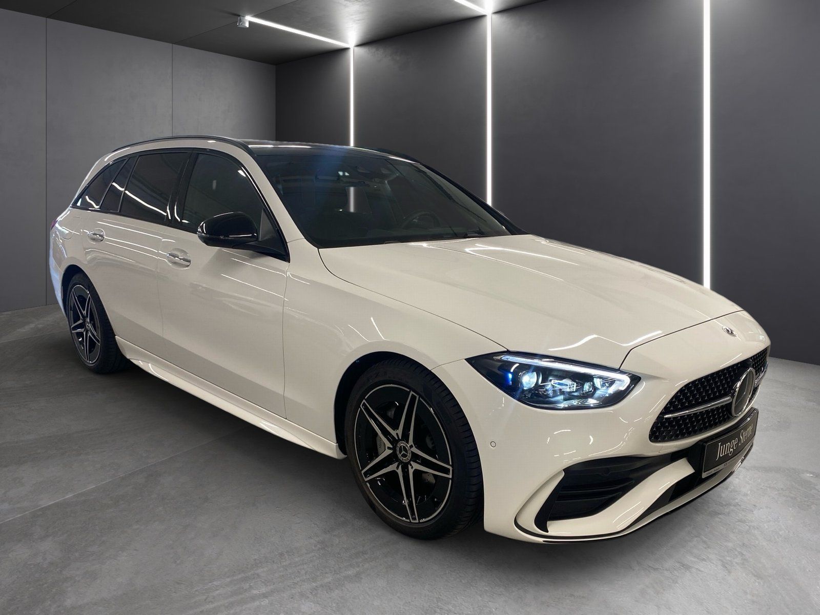 Fahrzeugabbildung Mercedes-Benz C 300 T d AMG*Pano*Distro*Night*360*Digital*Memo