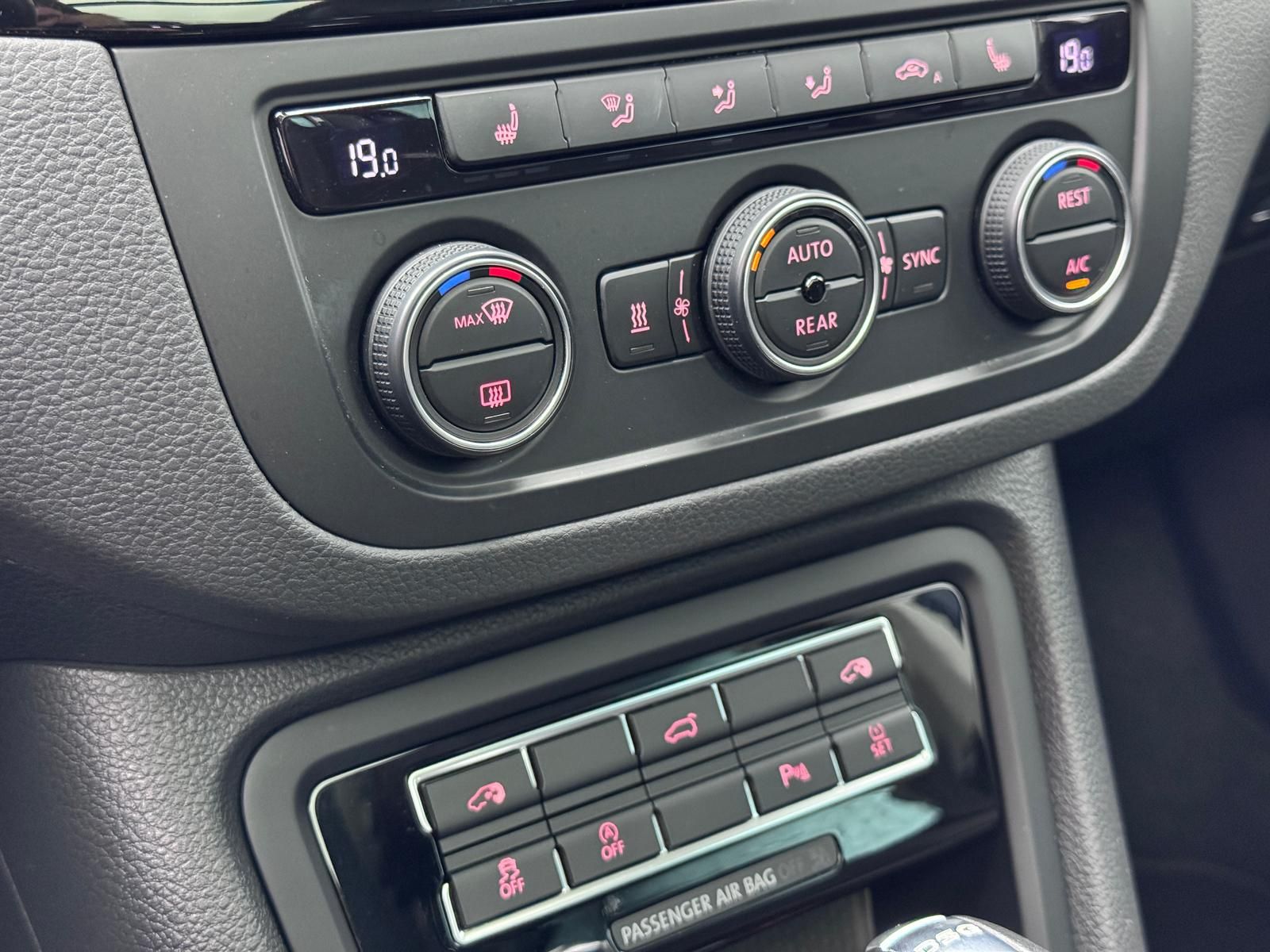 Fahrzeugabbildung SEAT 2.0 TDI FR-LINE/7-SITZE/PANO/AHK/STDHZ/MRY/E-TÜR
