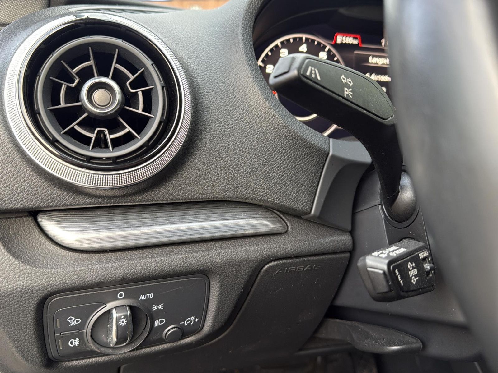 Fahrzeugabbildung Audi A3 Sportback sport/ Virtual Cockpit