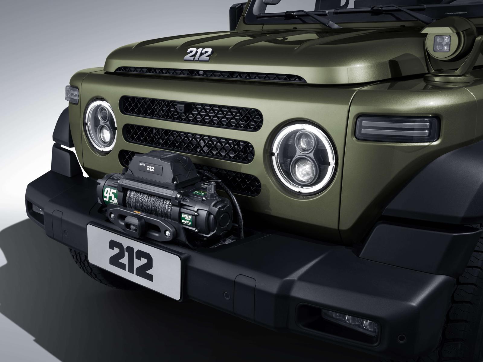 BAW 212 Grün,Seilwinde,LED,4x4,Leder, imVorlauf