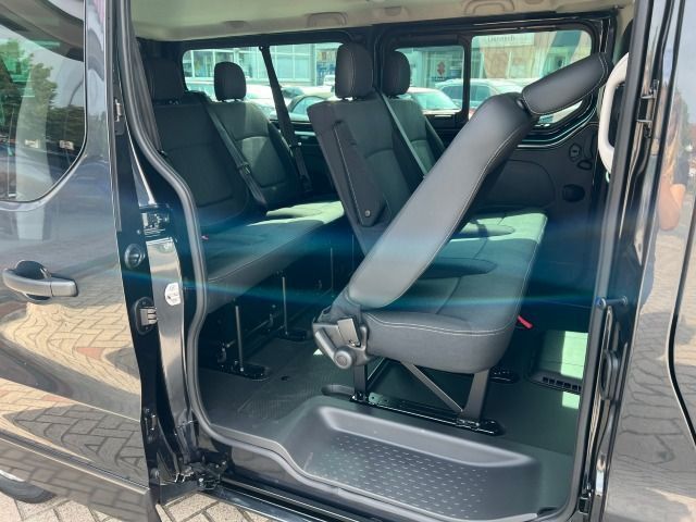 Fahrzeugabbildung Nissan Primastar Kombi dCi 170 L2H1 3,0t Tekna Automati