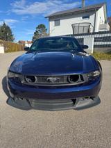 Ford Mustang GT 5.0 - Ford Mustang aus 2011: 5.0