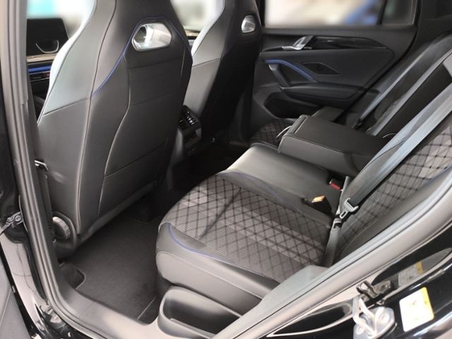 Fahrzeugabbildung Volkswagen Tiguan 1.5 eTSI DSG R-Line STANDHZG HD-MATRIX-LE