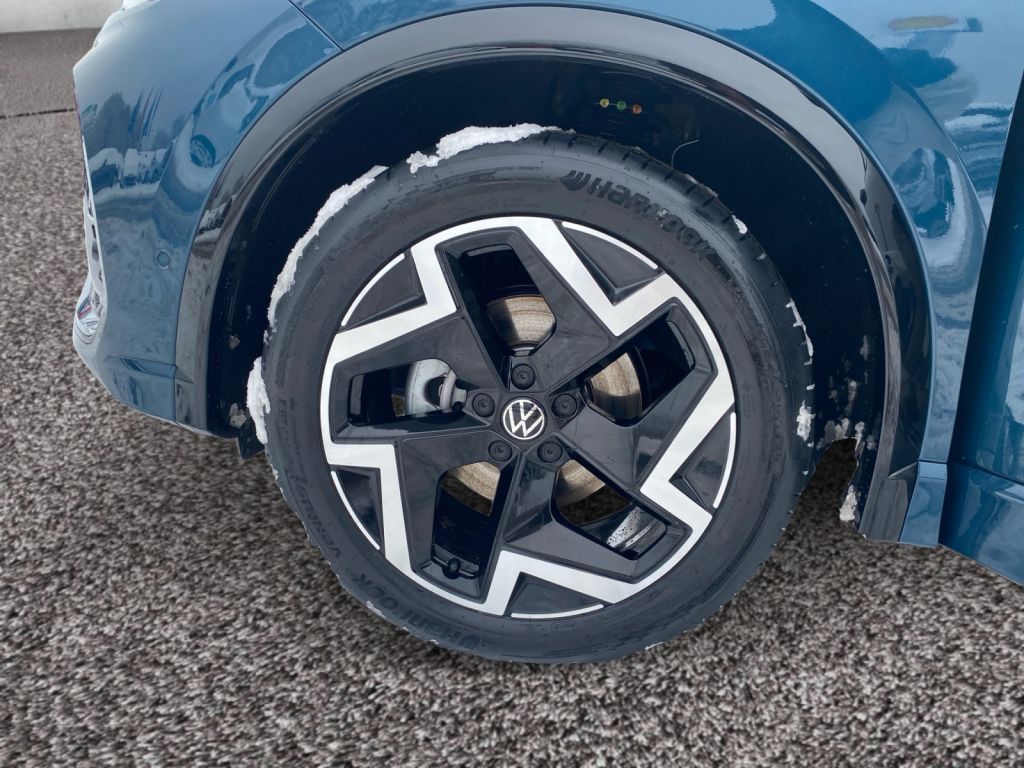 Fahrzeugabbildung Volkswagen Tiguan 1.5 eTSI DSG R-Line AHZV IQ Matrix Navi