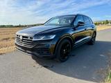 Volkswagen Touareg 3.0 V6 TDI 210kW 4MOTION R-Line 20 Zoll - gebrauchte VW Touareg aus dem Jahr 2020