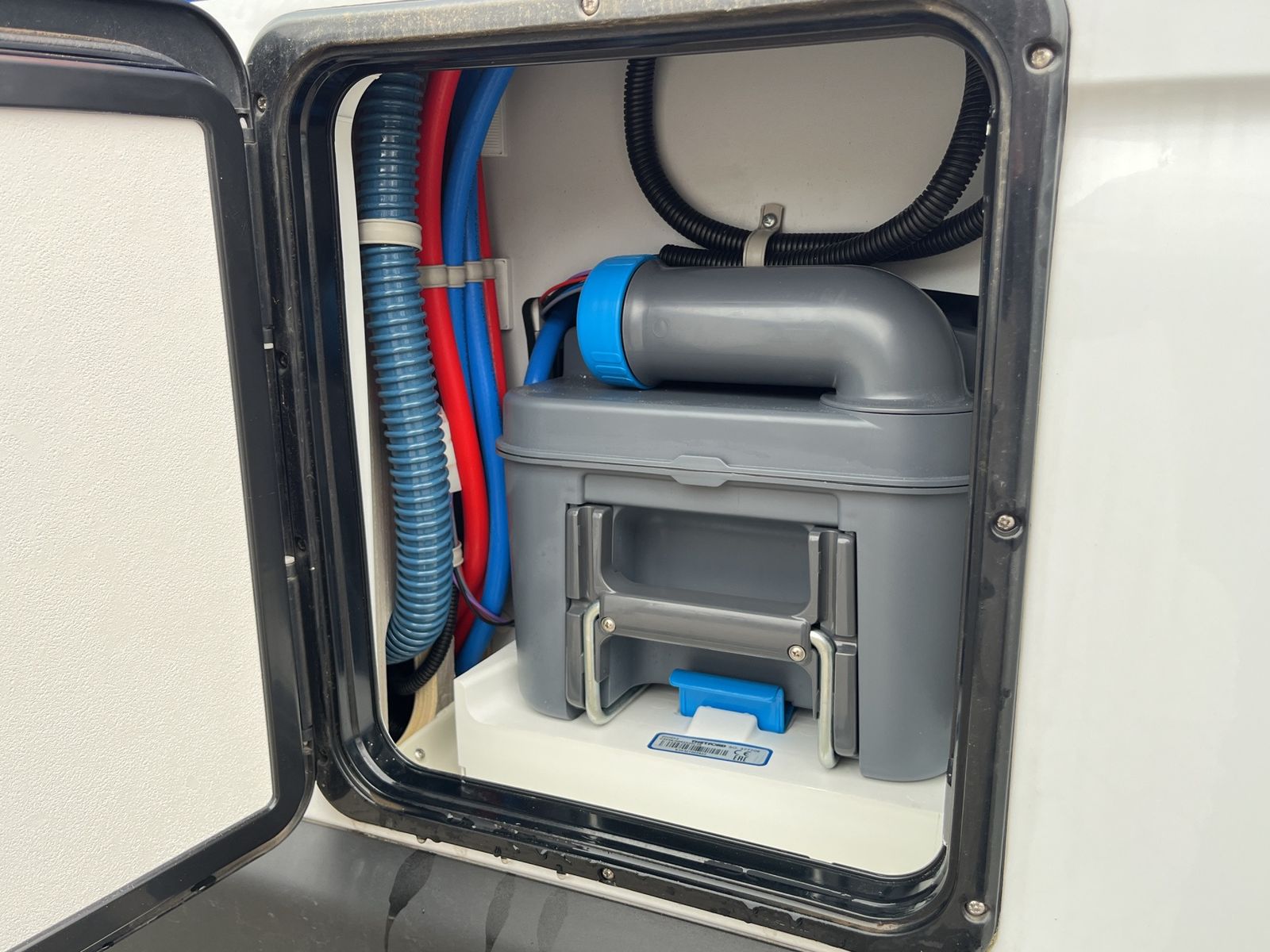 Fahrzeugabbildung Renault Ahorn Ahorn Van 620*2.3 BLUE*Solar*Markise*Alu**