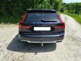 Volvo V90 Cross Country T5 AWD Geartronic - Volvo Gebrauchtwagen in Düsseldorf