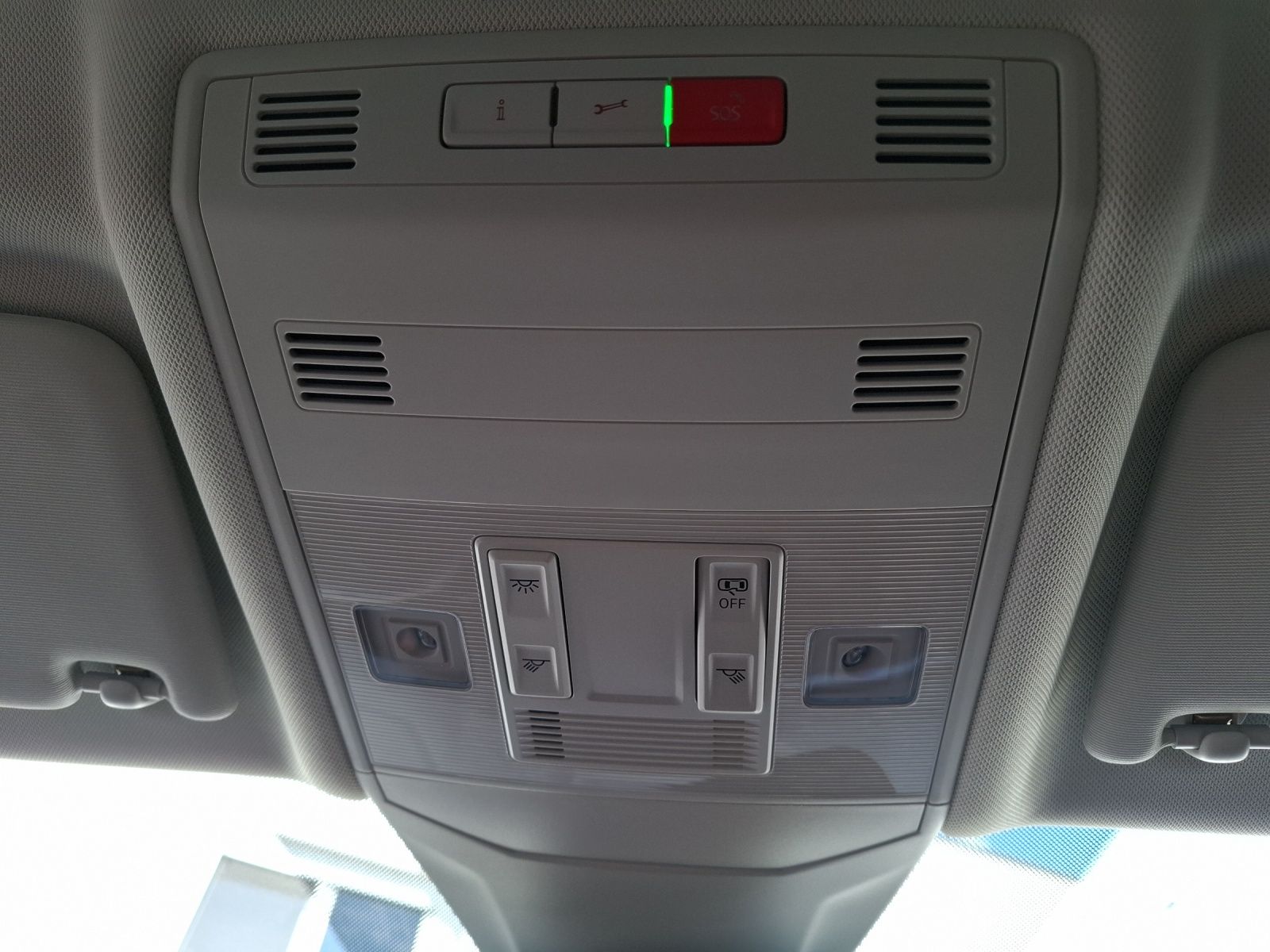 Fahrzeugabbildung Volkswagen T-Cross TSI Style DSG R-Line LED Navi AID ACC RF