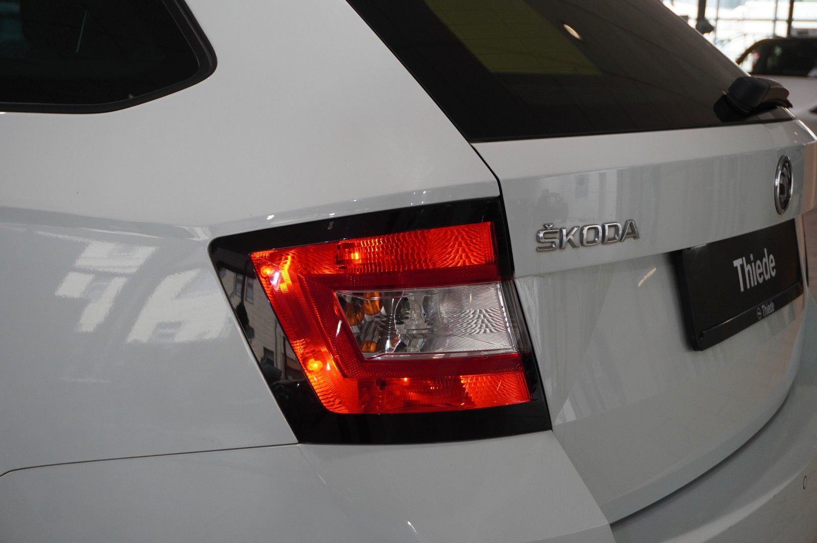 Fahrzeugabbildung SKODA Fabia Combi 1.4 TDI AMBITION DSG NAVI/LED/PDC