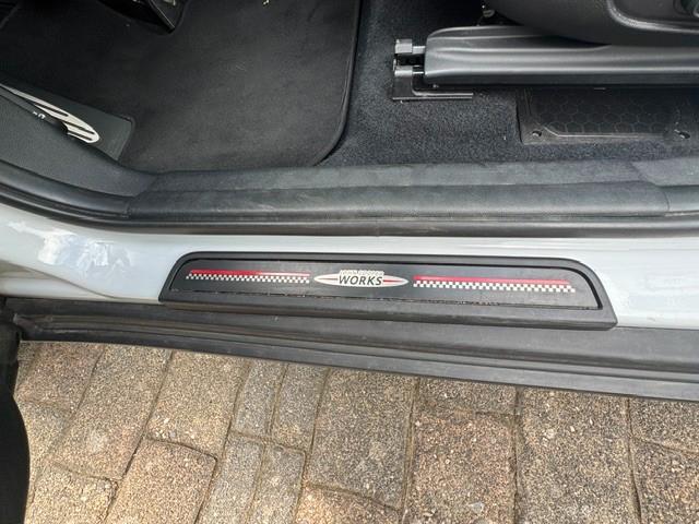 MINI Countryman S (Cooper) Cooper S  JCW Trim