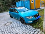 Skoda Superb 3t Kombi - Skoda Superb 3T mit Benzin-Antrieb