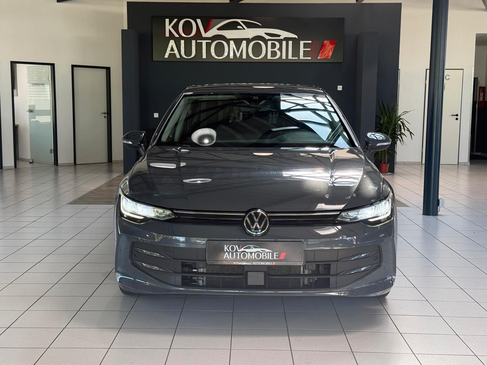 Volkswagen Golf VIII Lim. 1.5 eTSI 110 kW Life/LED/DSG