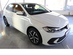 Fahrzeugabbildung Volkswagen Polo Life,4x Einparkhilfe,Leichtmetallräder,Navi