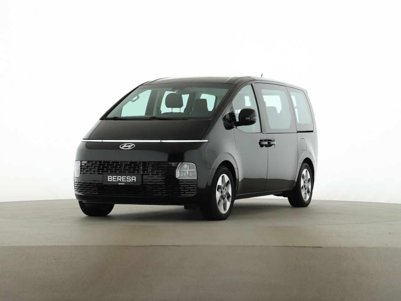 Hyundai Staria – Bild 2
