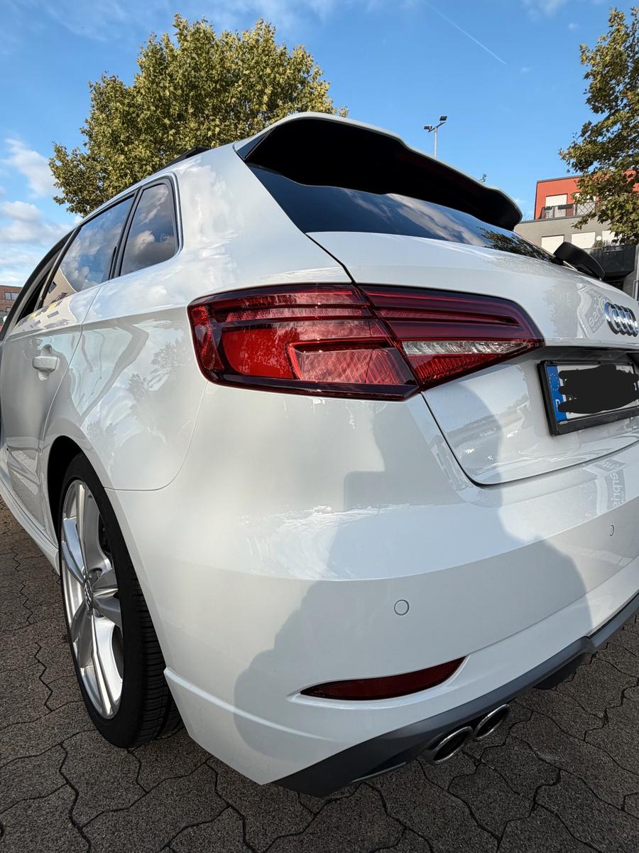 Audi A3 Sportback 1.5 TFSI S line / Virtual Cockpit