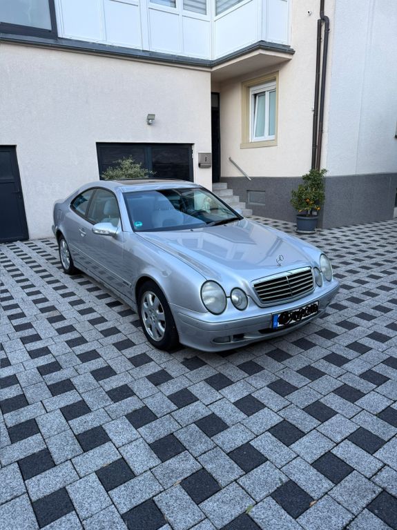 Mercedes-Benz CLK 200