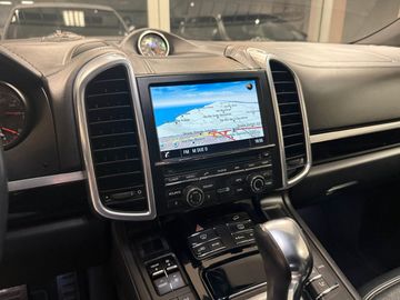 Porsche Cayenne - 11