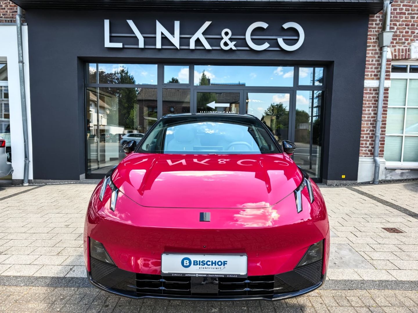 Lynk & Co 02