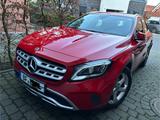 Mercedes-Benz GLA180 UrbanAutom*Navi*Sitzhz*360*LED*8-fach b