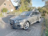 Audi Q7 3.0 TDI quattro tiptronic - - silberne Audi Q7