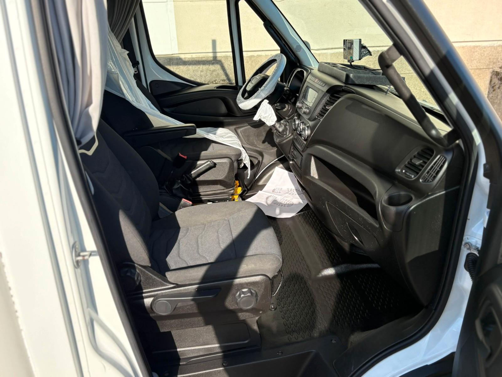 Iveco Daily 70C18/UNIKAT/XXL 5.30P/Schlafkabine/Klima/