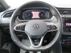 VW Tiguan 2.0 TDI R-Line 4M Matrix Nav Ahk Sport-Pa VW Tiguan 2.0 TDI R-Line 4M Matrix Nav Ahk Sport-Pa