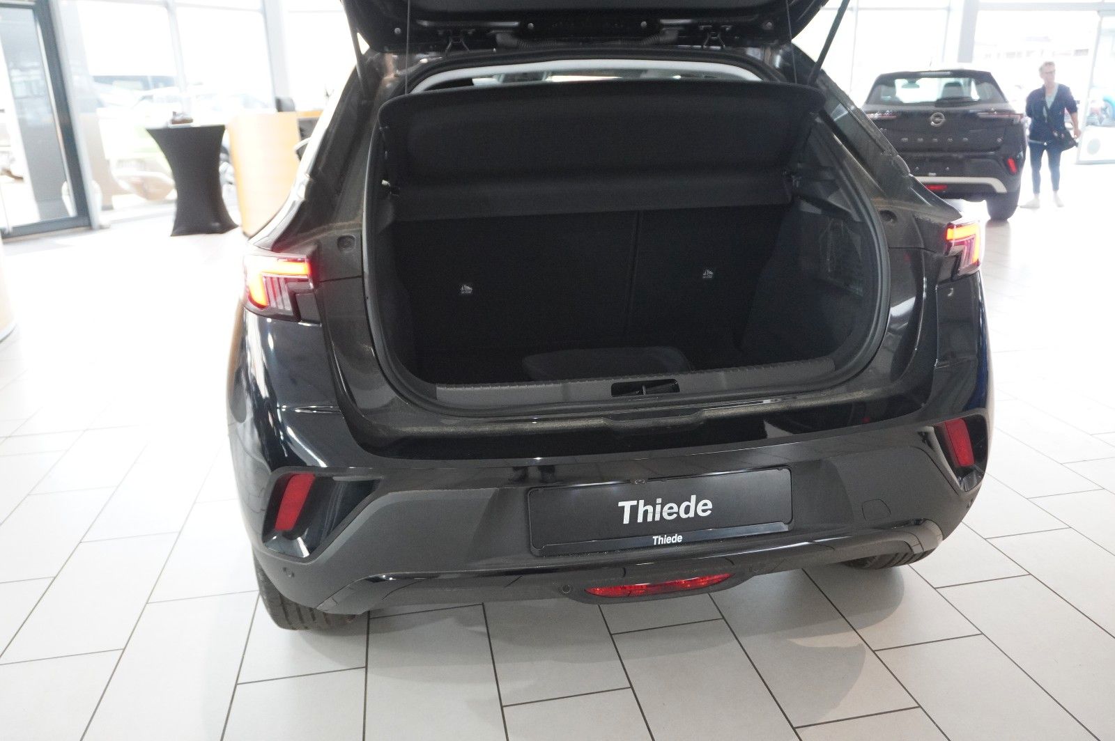 Fahrzeugabbildung Opel Mokka-e EDITION 1-PHASIG LED/SPORT/KAMERA/DAB+