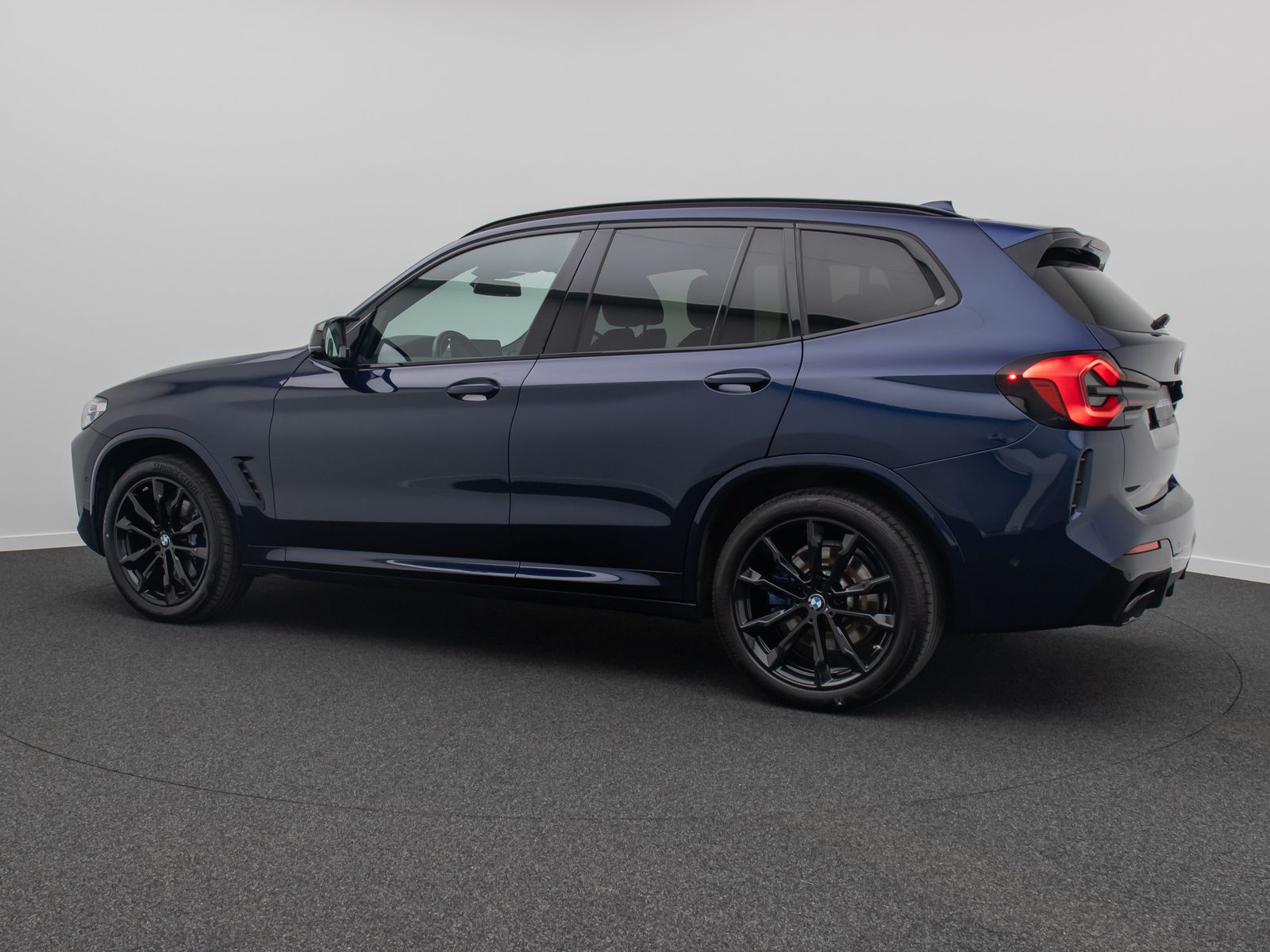 Fahrzeugabbildung BMW X3 M40i 360°Laser HUD DAB HiFi WLAN Komfort AHK