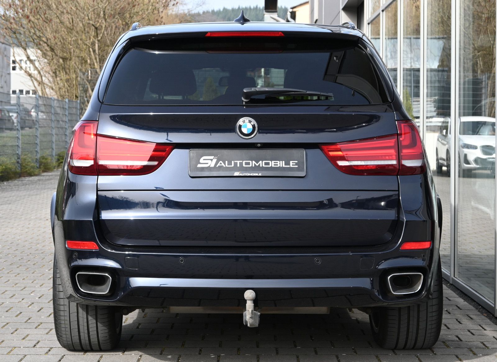 Fahrzeugabbildung BMW X5 xDrive30d M-Sport °ACC°AHK°STANDHEIZ°PANO°HUD