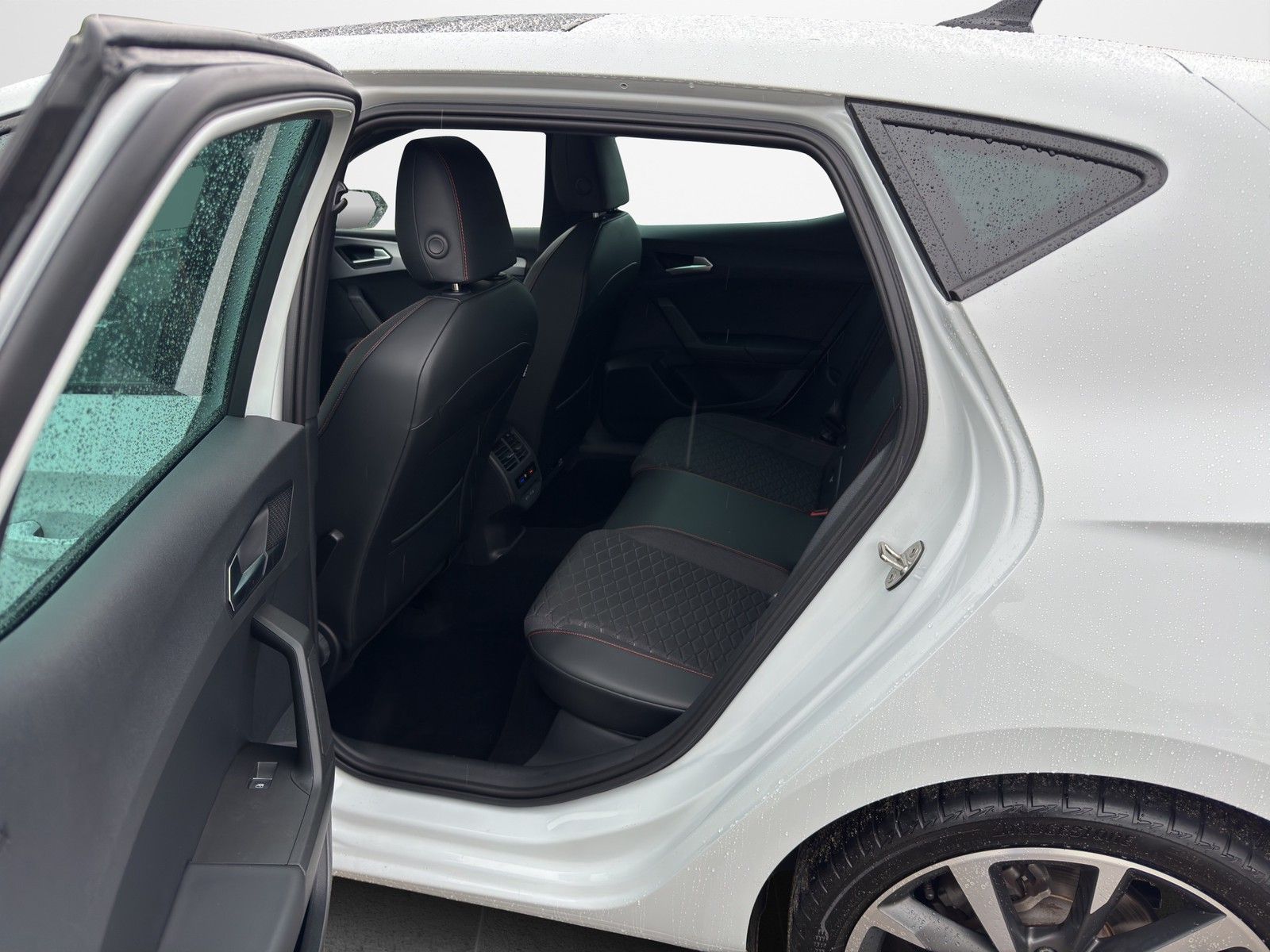 SEAT Leon FR 1.5 eTSI DSG / PANORAMA / NAVI / ACC / D - Image 15