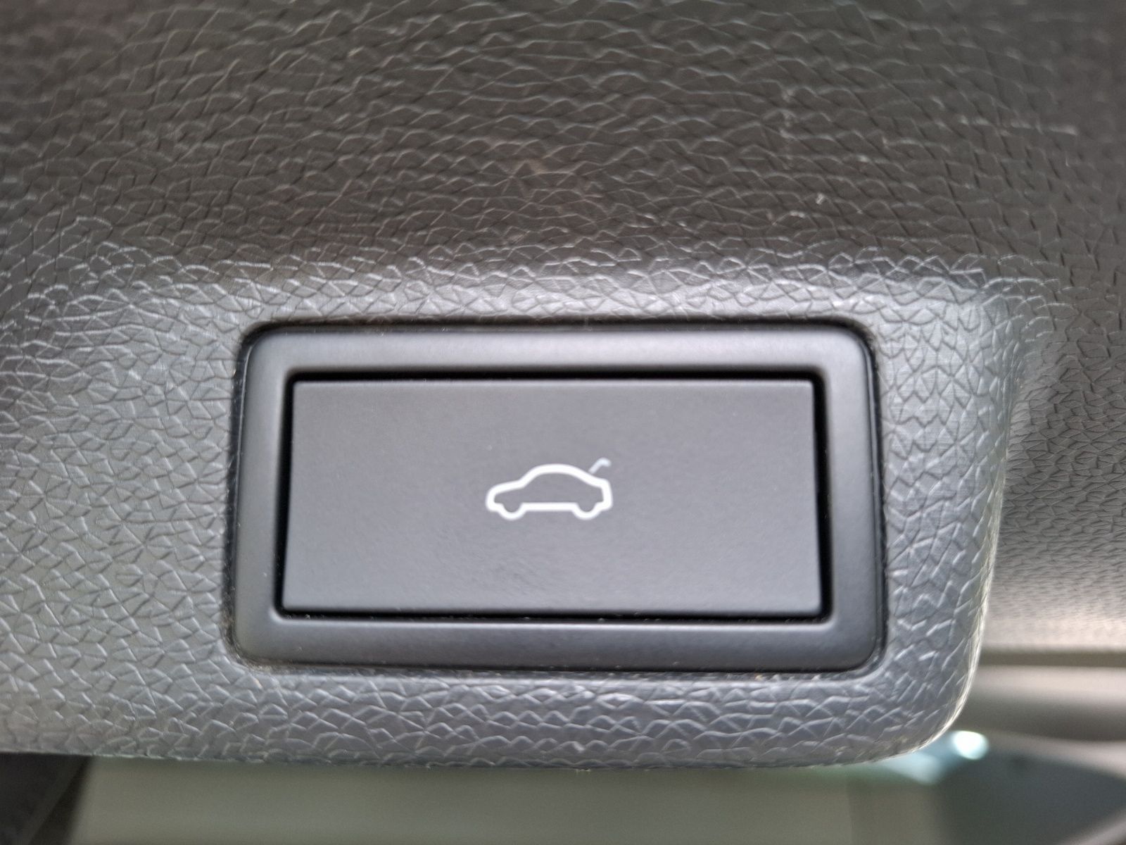Fahrzeugabbildung Volkswagen ID.Buzz Pro Design LED MATRIX AHK ACC PARK ASS
