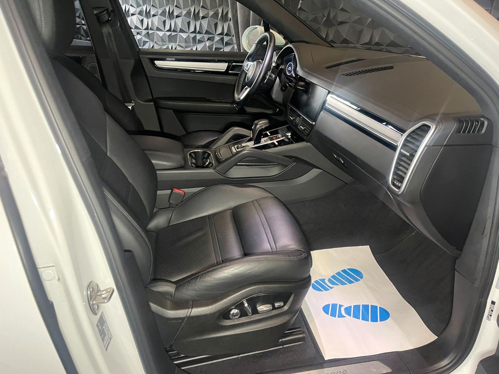 Porsche Cayenne schwenkbare AHK,Leder, Kamera foto 15
