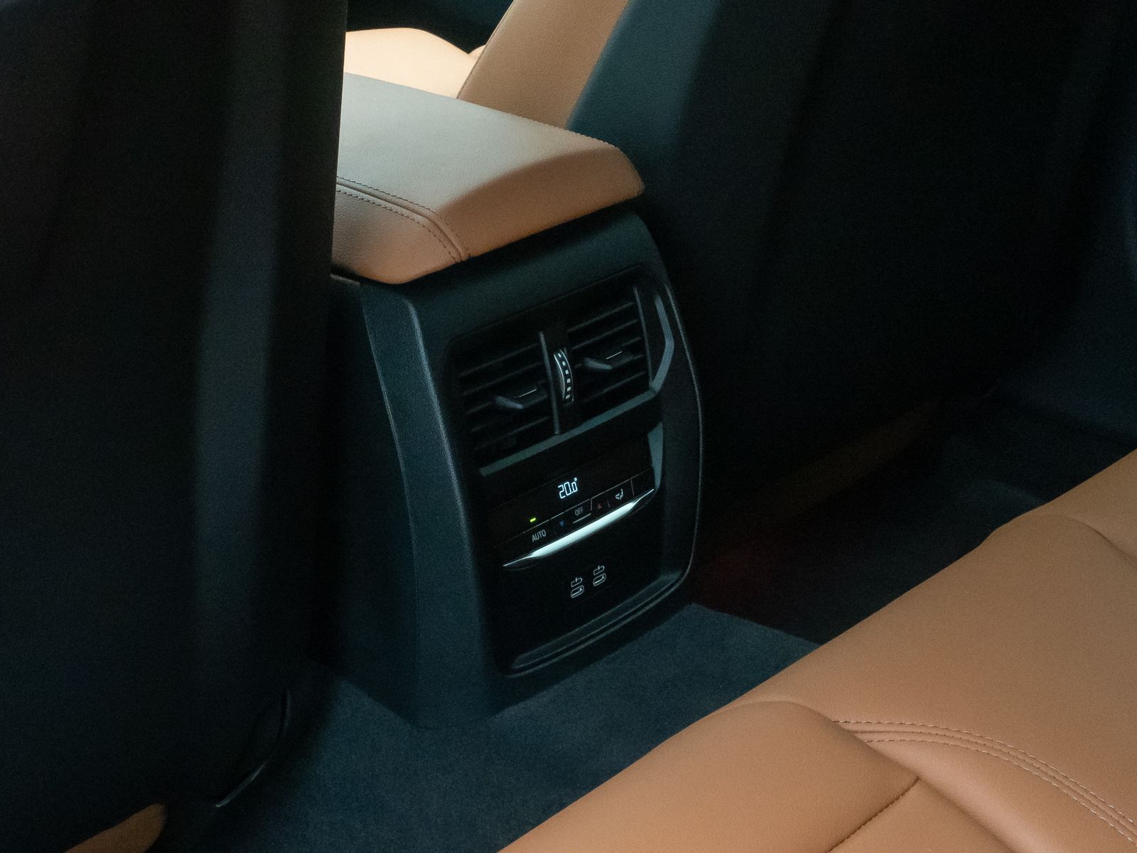 Fahrzeugabbildung BMW M440i xD Gran Coup&eacute; HUD H/K Laser Kamera DAB 20"