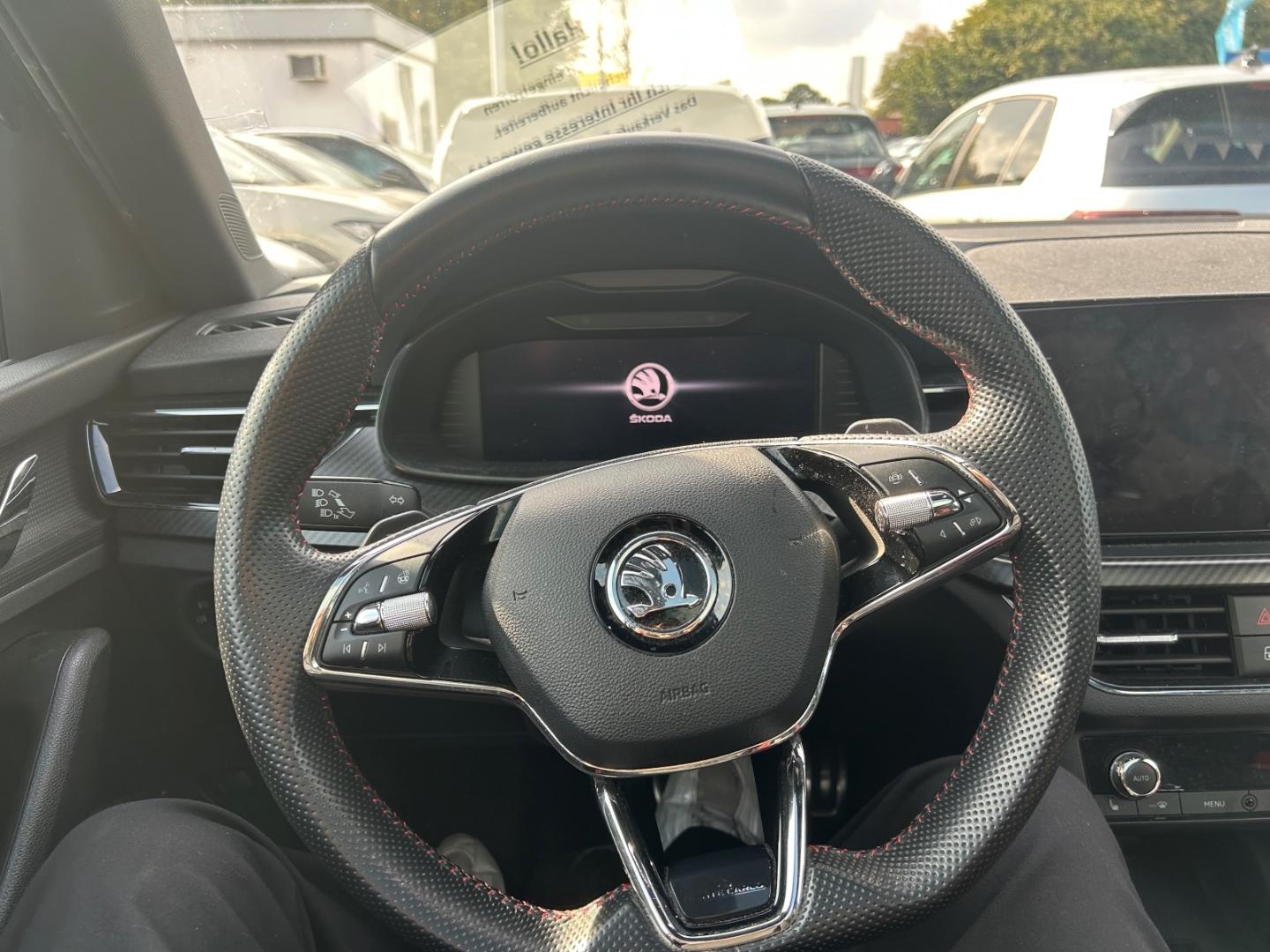 Skoda Kamiq Monte Carlo TSI DSG KEYLESS PANO NAVI RFK 