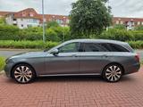 Mercedes-Benz E 350 d 4MATIC T Autom. - - Mercedes-Benz E-Klasse Gebrauchtwagen in Frankfurt