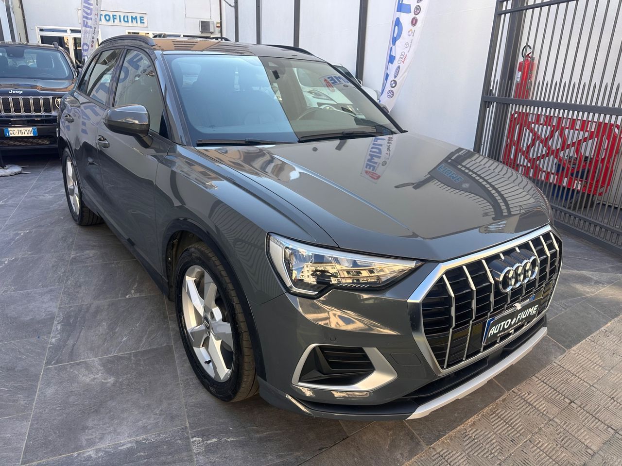 Audi Q3 40 TDI quattro S tronic imagem 3