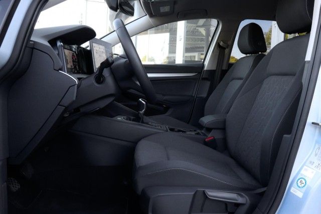 Volkswagen Golf VIII 1.5 TSI Life AHZV Navi beh. Lenkrad foto 3