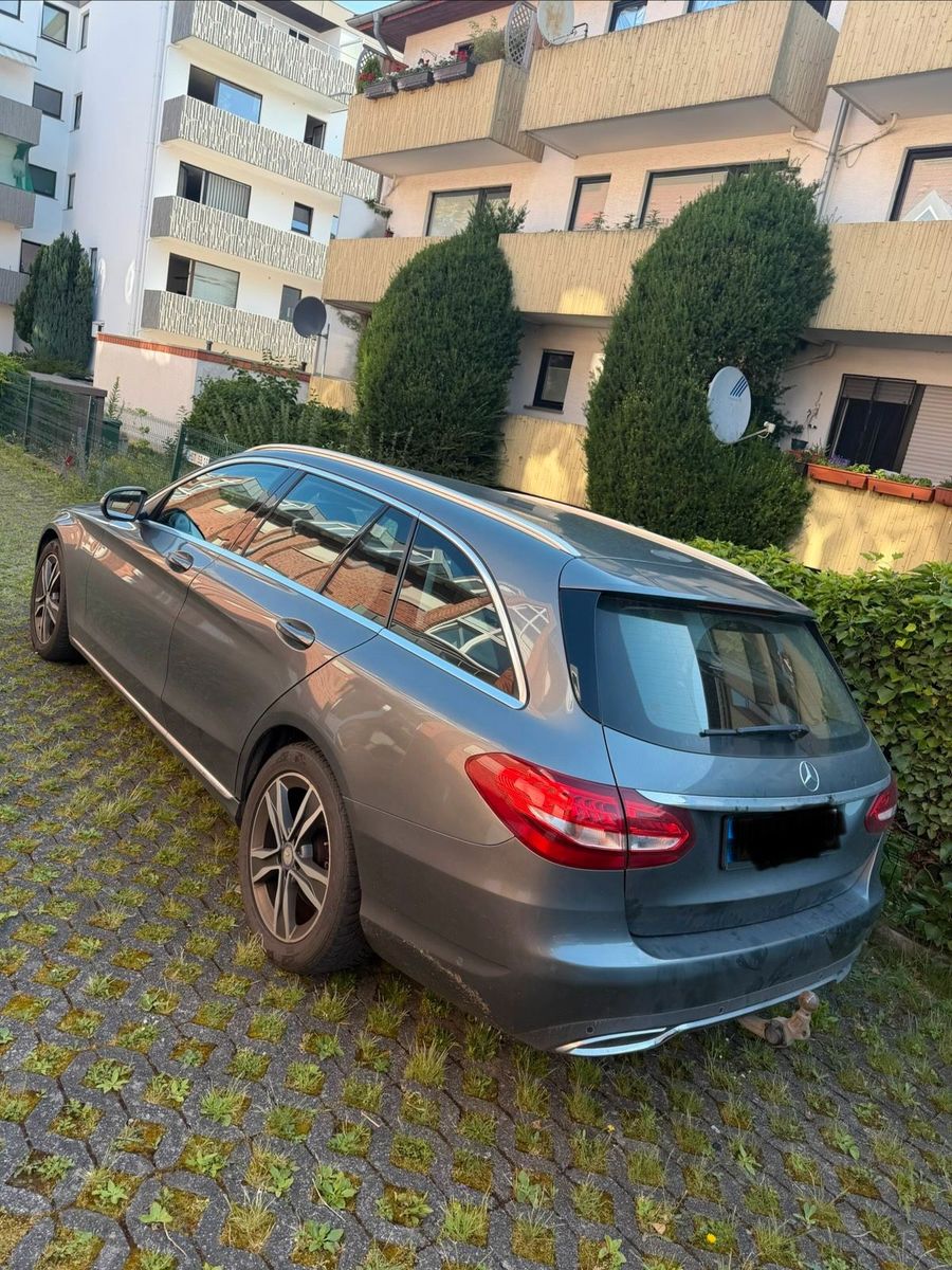 MERCEDES-BENZ Mercedes C Klasse (220d, Autom., Kombi) mi...